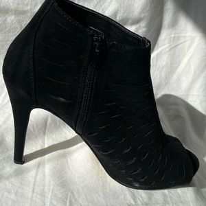 Madden Girl black faux suede peep toe booties size 8 1/2.